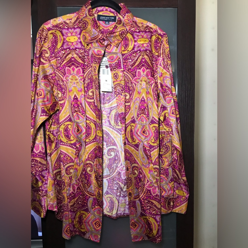 BNWT JONES NEW YORK WOMEN’S BUTTON DOWN SHIRT